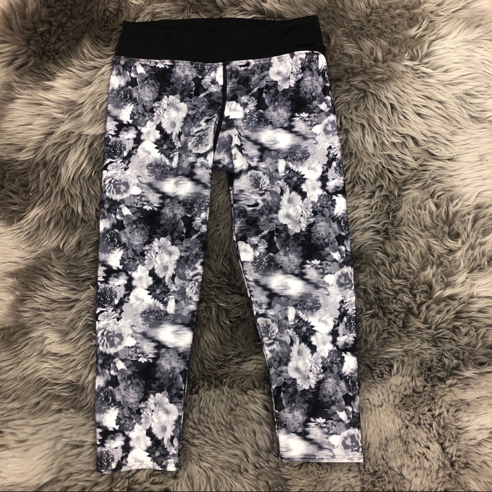 TYR | Women's Verona Malu Swim Capri | Black & Grey | Various Sizes